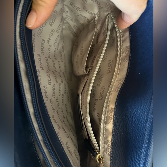 Michael Kors Saffiano Frame MD PKT MF Leather Tote - Picture 3 of 5